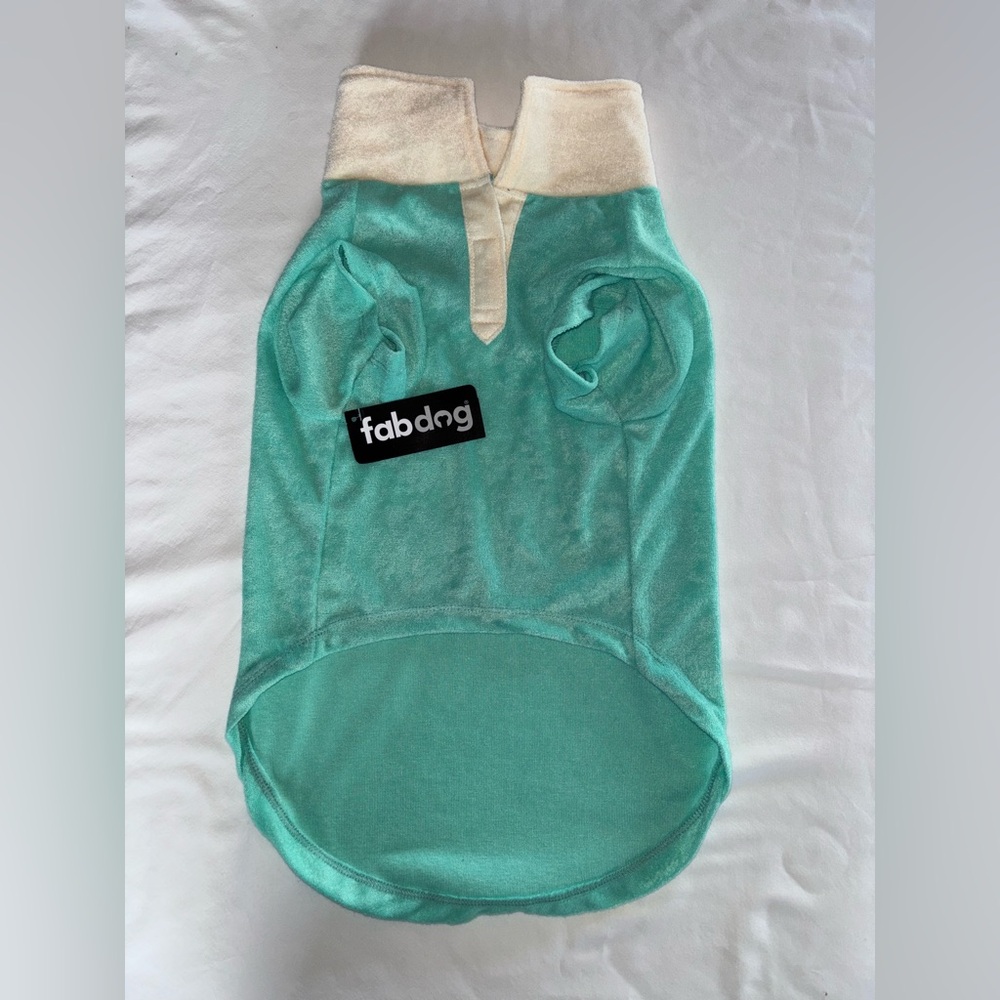 NWT Fabdog Green Dog Shirt